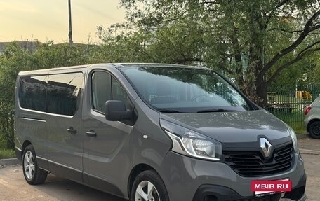 Renault Trafic, 2016 год, 1 650 000 рублей, 2 фотография