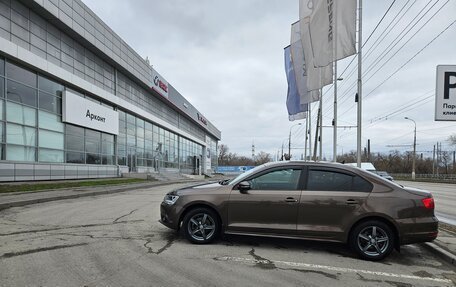 Volkswagen Jetta VI, 2011 год, 831 000 рублей, 4 фотография