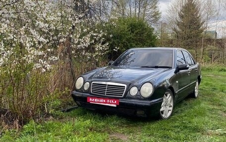 Mercedes-Benz E-Класс, 1997 год, 500 000 рублей, 4 фотография