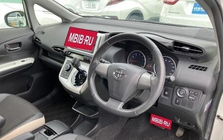 Toyota Wish II, 2017 год, 1 057 000 рублей, 9 фотография