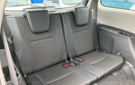 Toyota Wish II, 2017 год, 1 057 000 рублей, 18 фотография