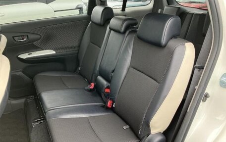 Toyota Wish II, 2017 год, 1 057 000 рублей, 30 фотография