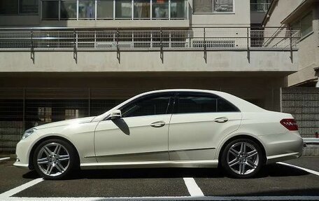 Mercedes-Benz E-Класс, 2013 год, 1 245 000 рублей, 10 фотография