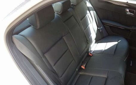 Mercedes-Benz E-Класс, 2013 год, 1 245 000 рублей, 13 фотография