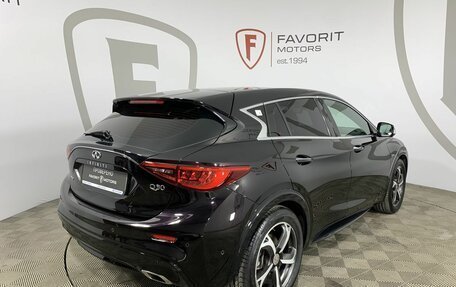 Infiniti Q30, 2017 год, 2 560 000 рублей, 6 фотография