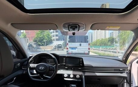 Hyundai Elantra, 2022 год, 1 403 442 рублей, 8 фотография