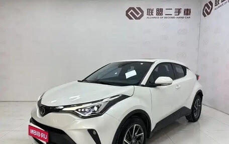 Toyota C-HR I рестайлинг, 2021 год, 2 350 777 рублей, 1 фотография