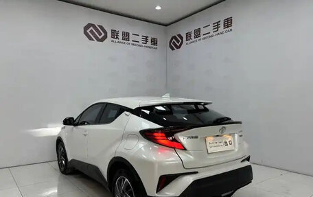 Toyota C-HR I рестайлинг, 2021 год, 2 350 777 рублей, 4 фотография