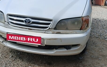 Toyota Ipsum II, 2000 год, 500 000 рублей, 3 фотография