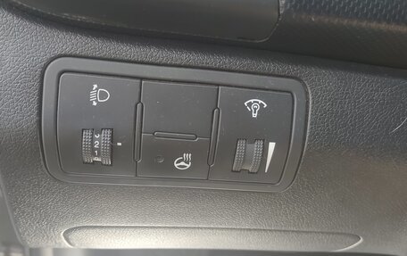 Hyundai Solaris II рестайлинг, 2015 год, 1 090 000 рублей, 11 фотография