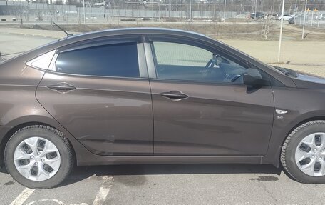 Hyundai Solaris II рестайлинг, 2015 год, 1 090 000 рублей, 5 фотография