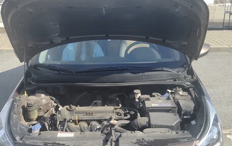 Hyundai Solaris II рестайлинг, 2015 год, 1 090 000 рублей, 13 фотография