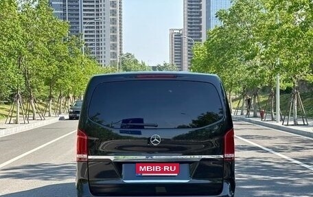 Mercedes-Benz V-Класс, 2019 год, 4 640 000 рублей, 10 фотография