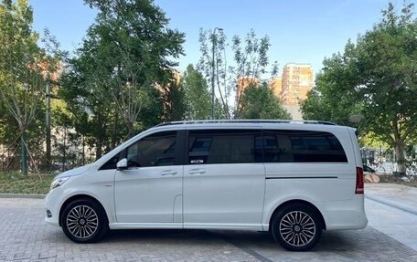 Mercedes-Benz V-Класс, 2018 год, 4 160 000 рублей, 11 фотография
