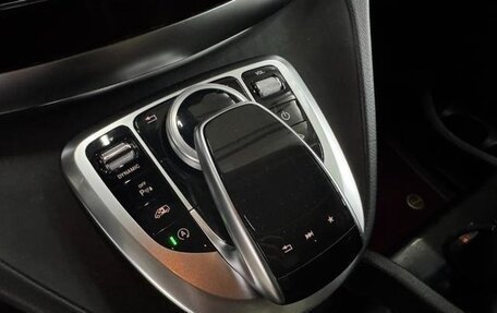 Mercedes-Benz V-Класс, 2018 год, 4 610 000 рублей, 8 фотография