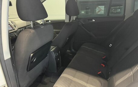 Volkswagen Tiguan I, 2010 год, 1 000 000 рублей, 13 фотография