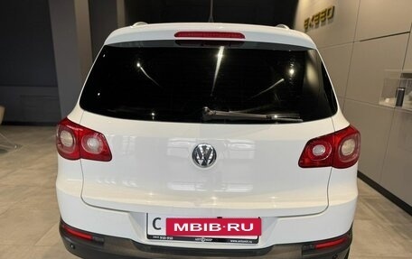 Volkswagen Tiguan I, 2010 год, 1 000 000 рублей, 6 фотография