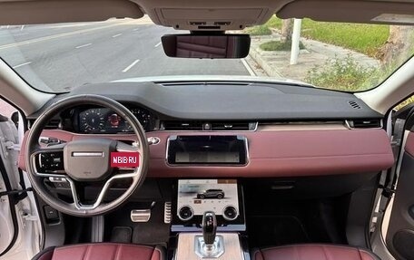 Land Rover Range Rover Evoque II, 2022 год, 3 350 000 рублей, 4 фотография