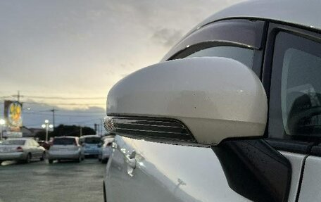 Toyota Ractis II, 2012 год, 734 000 рублей, 22 фотография
