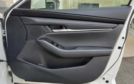 Mazda 3, 2022 год, 1 185 000 рублей, 20 фотография