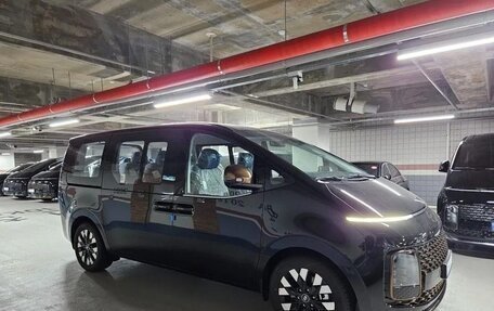 Hyundai Staria, 2025 год, 5 490 000 рублей, 2 фотография