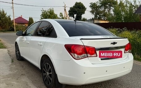 Chevrolet Cruze II, 2011 год, 700 000 рублей, 2 фотография