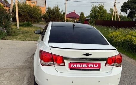 Chevrolet Cruze II, 2011 год, 700 000 рублей, 4 фотография