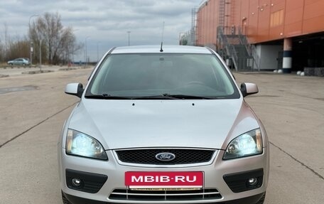 Ford Focus II рестайлинг, 2005 год, 385 000 рублей, 2 фотография
