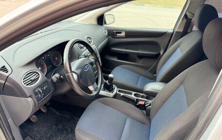Ford Focus II рестайлинг, 2005 год, 385 000 рублей, 12 фотография