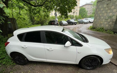 Opel Astra J, 2011 год, 665 000 рублей, 6 фотография