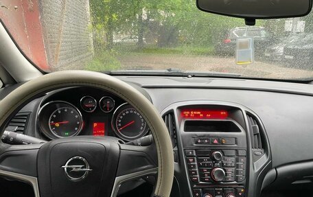 Opel Astra J, 2011 год, 665 000 рублей, 8 фотография