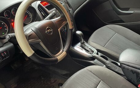Opel Astra J, 2011 год, 665 000 рублей, 11 фотография