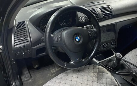 BMW 1 серия, 2009 год, 900 000 рублей, 3 фотография