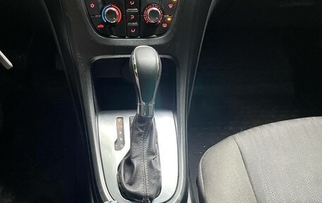 Opel Astra J, 2011 год, 665 000 рублей, 9 фотография
