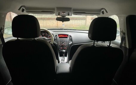Opel Astra J, 2011 год, 665 000 рублей, 10 фотография