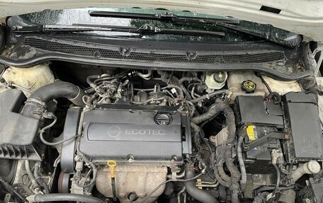 Opel Astra J, 2011 год, 665 000 рублей, 15 фотография