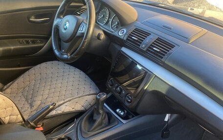 BMW 1 серия, 2009 год, 900 000 рублей, 5 фотография