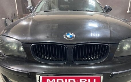 BMW 1 серия, 2009 год, 900 000 рублей, 4 фотография