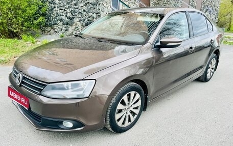 Volkswagen Jetta VI, 2011 год, 649 000 рублей, 6 фотография