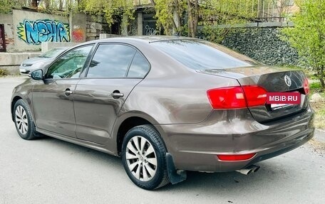 Volkswagen Jetta VI, 2011 год, 649 000 рублей, 8 фотография