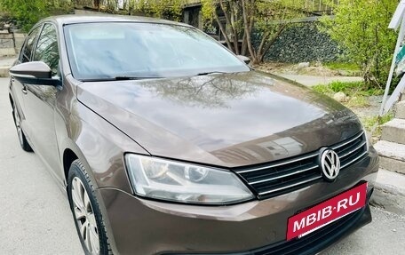 Volkswagen Jetta VI, 2011 год, 649 000 рублей, 10 фотография