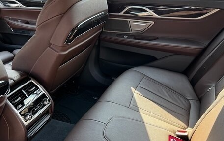 BMW 7 серия, 2018 год, 6 500 000 рублей, 13 фотография