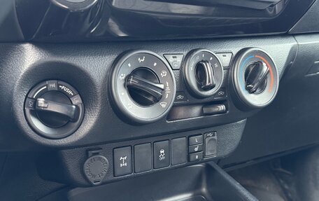 Toyota Hilux VIII, 2019 год, 2 680 000 рублей, 15 фотография