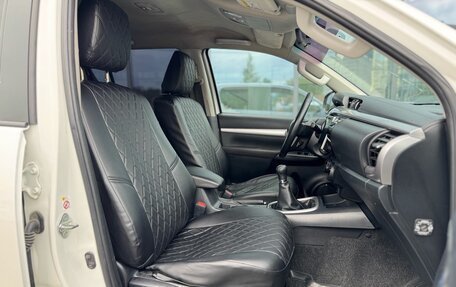Toyota Hilux VIII, 2019 год, 2 680 000 рублей, 13 фотография