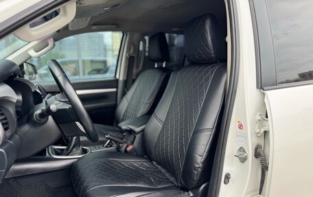 Toyota Hilux VIII, 2019 год, 2 680 000 рублей, 11 фотография