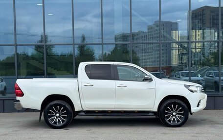 Toyota Hilux VIII, 2019 год, 2 680 000 рублей, 4 фотография
