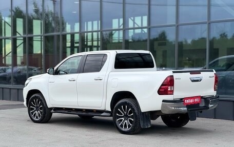 Toyota Hilux VIII, 2019 год, 2 680 000 рублей, 7 фотография