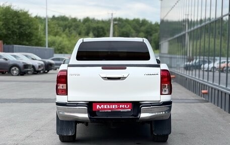 Toyota Hilux VIII, 2019 год, 2 680 000 рублей, 6 фотография