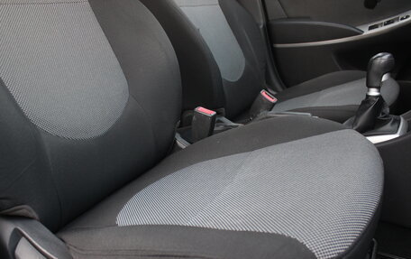 Hyundai Solaris II рестайлинг, 2011 год, 677 000 рублей, 14 фотография