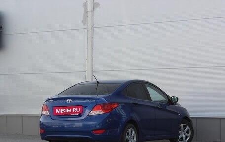 Hyundai Solaris II рестайлинг, 2011 год, 677 000 рублей, 2 фотография
